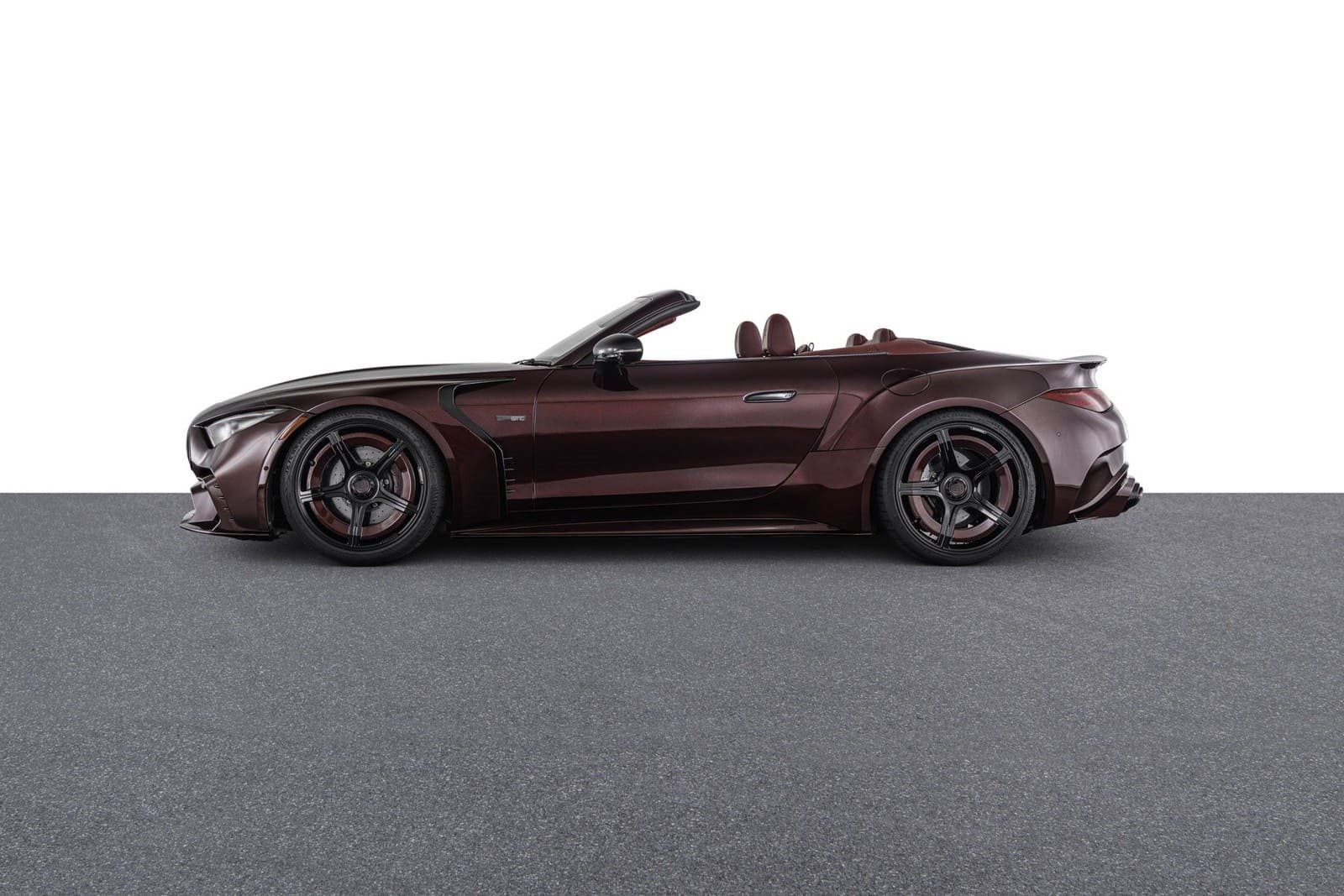 2025 - MERCEDES-AMG SL 63 S BRABUS ROCKET GTC DEEP RED, foto 8