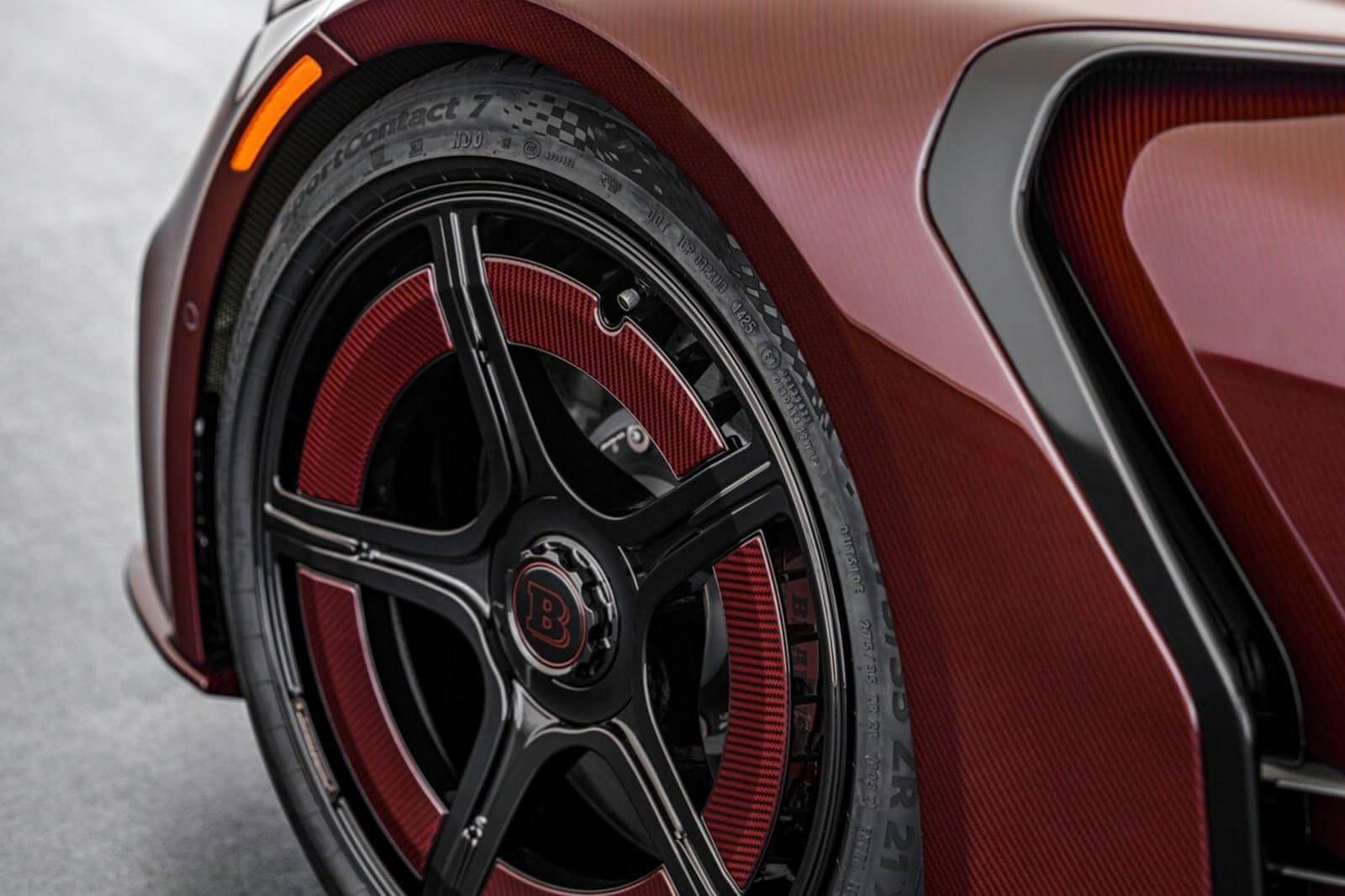 2025 - MERCEDES-AMG SL 63 S BRABUS ROCKET GTC DEEP RED, foto 23