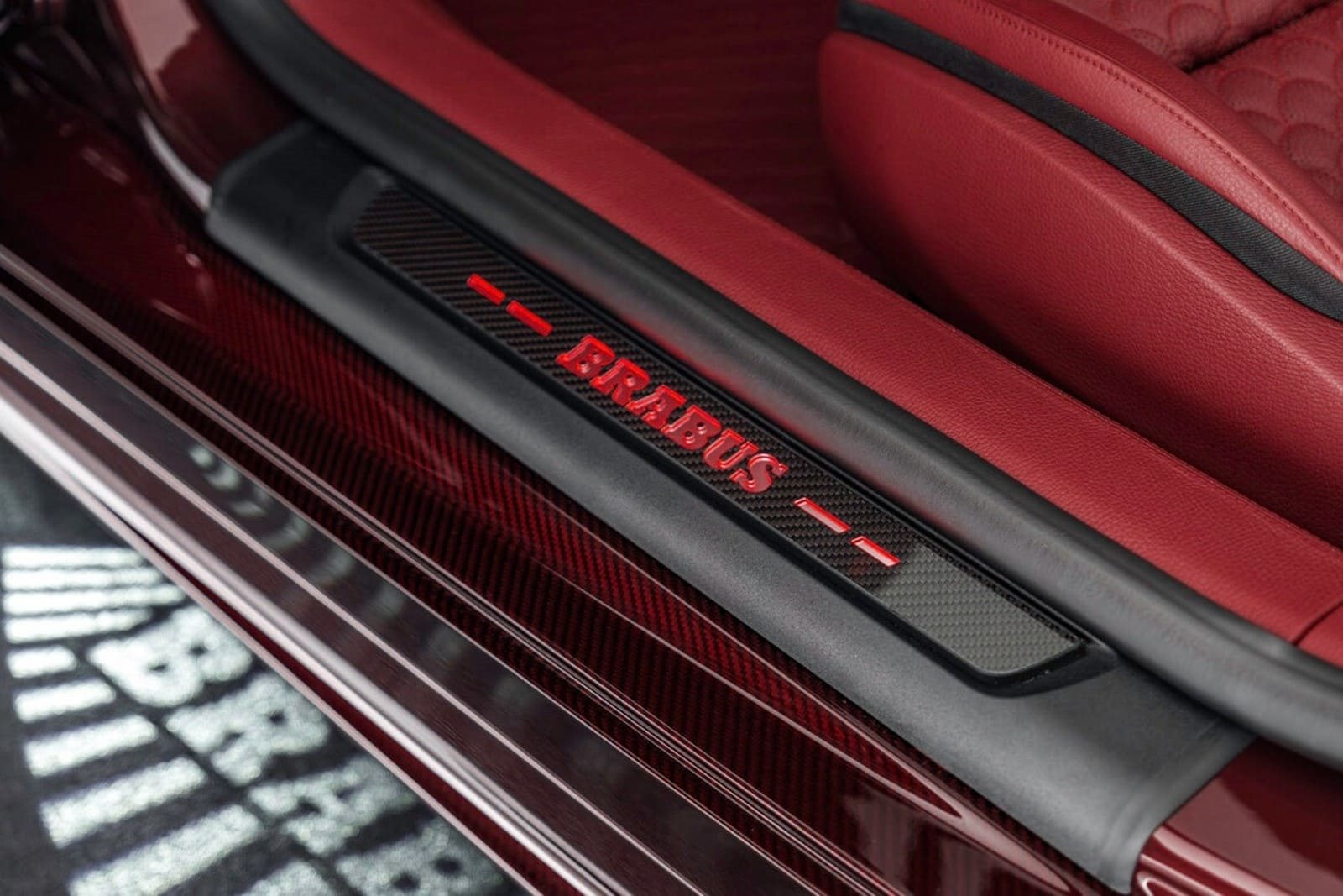 2025 - MERCEDES-AMG SL 63 S BRABUS ROCKET GTC DEEP RED, foto 27