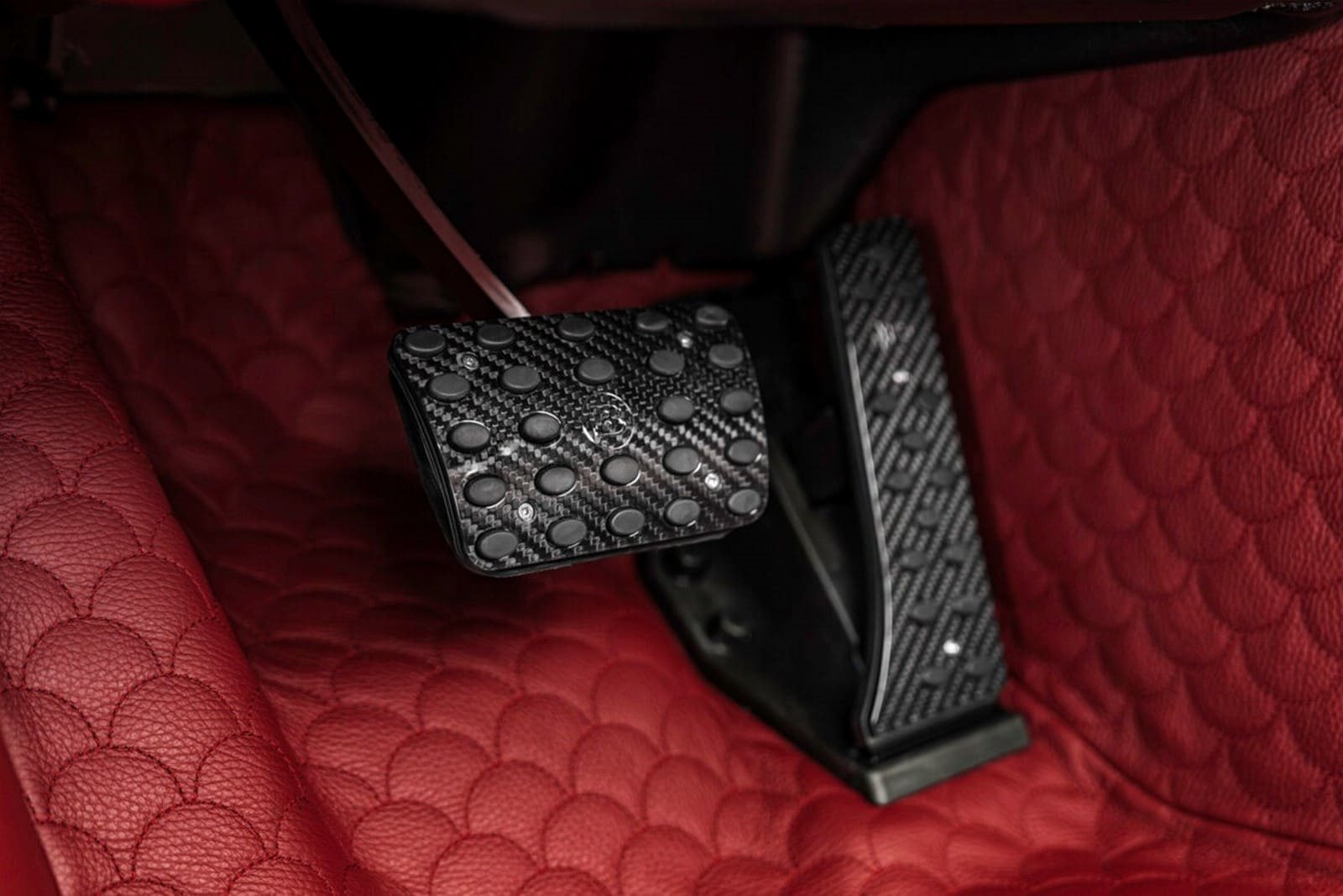 2025 - MERCEDES-AMG SL 63 S BRABUS ROCKET GTC DEEP RED, foto 32