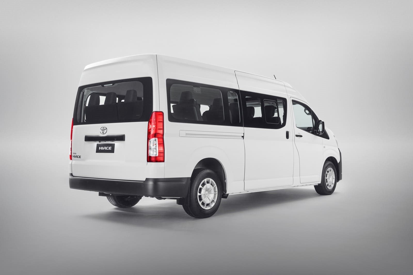 2026 - TOYOTA HIACE MINIBUS, foto 2