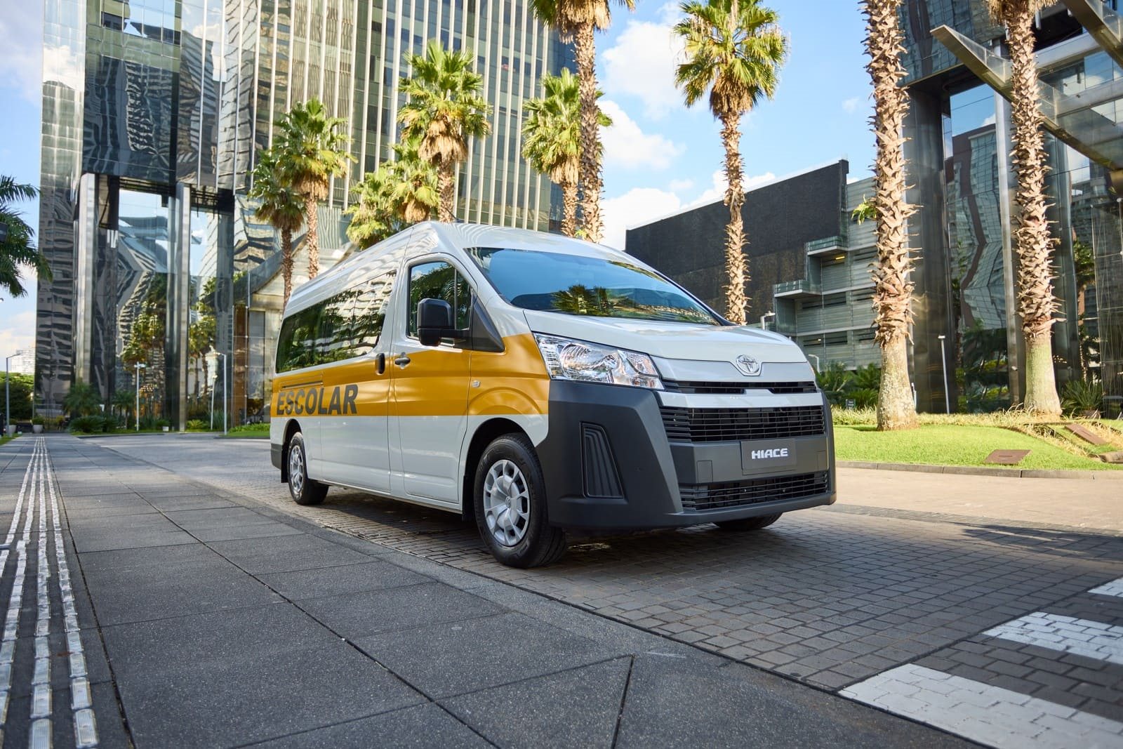2026 - TOYOTA HIACE MINIBUS, foto 4