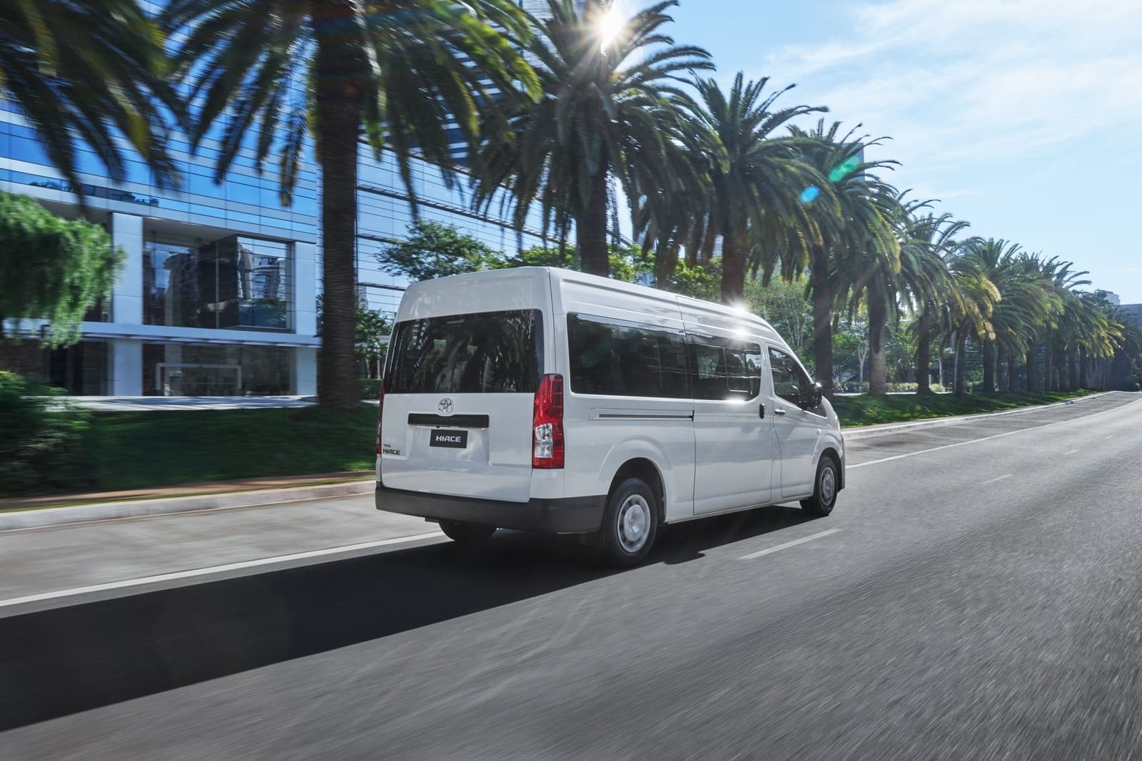 2026 - TOYOTA HIACE MINIBUS, foto 5