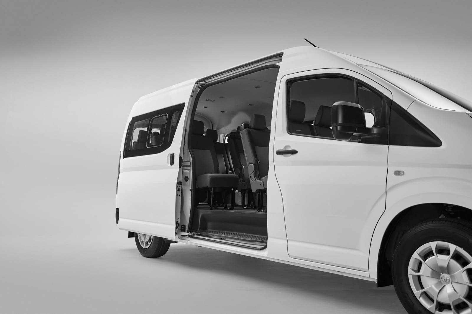 2026 - TOYOTA HIACE MINIBUS, foto 8