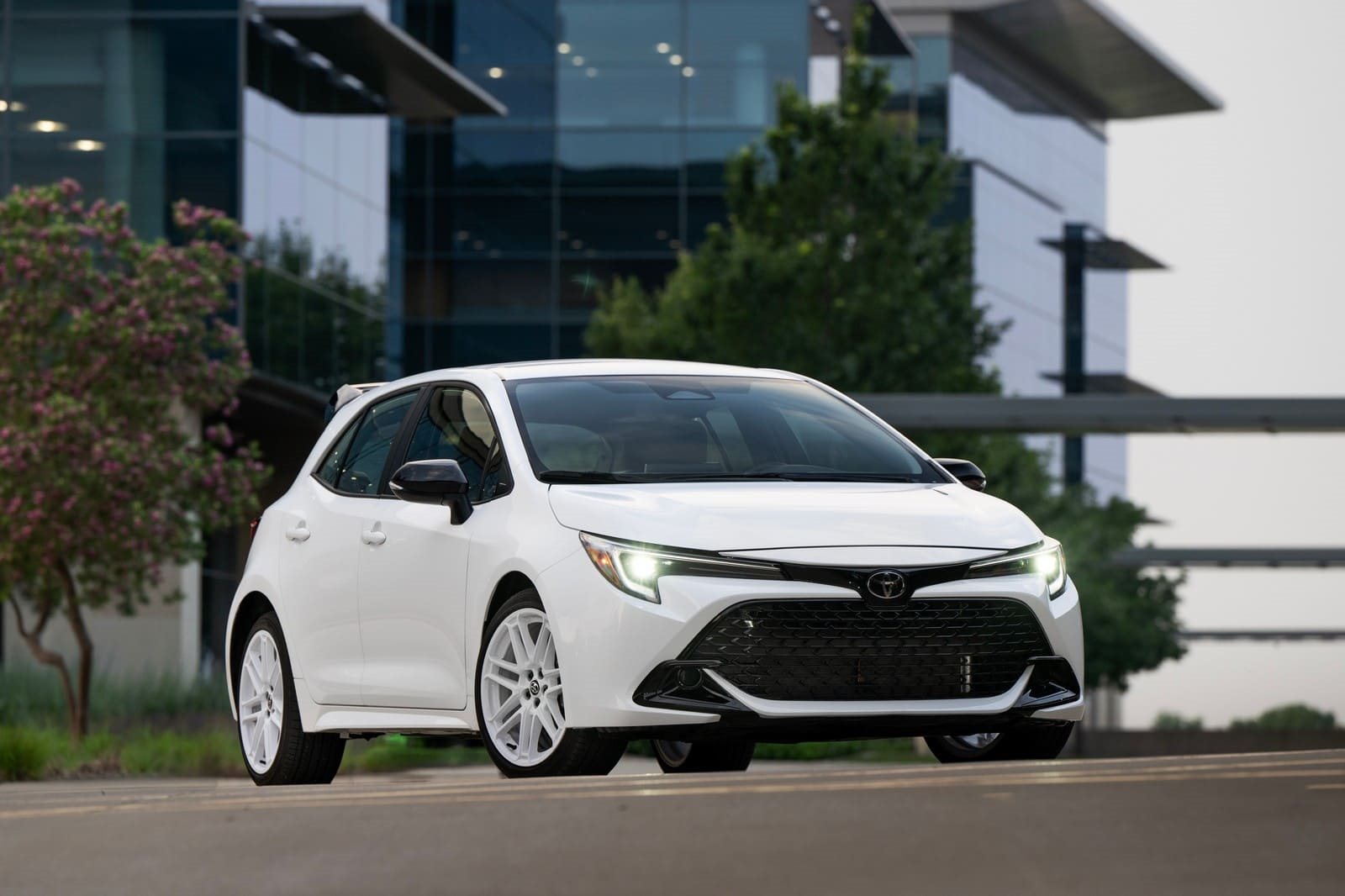 2026 - TOYOTA COROLLA HATCHBACK, foto 1