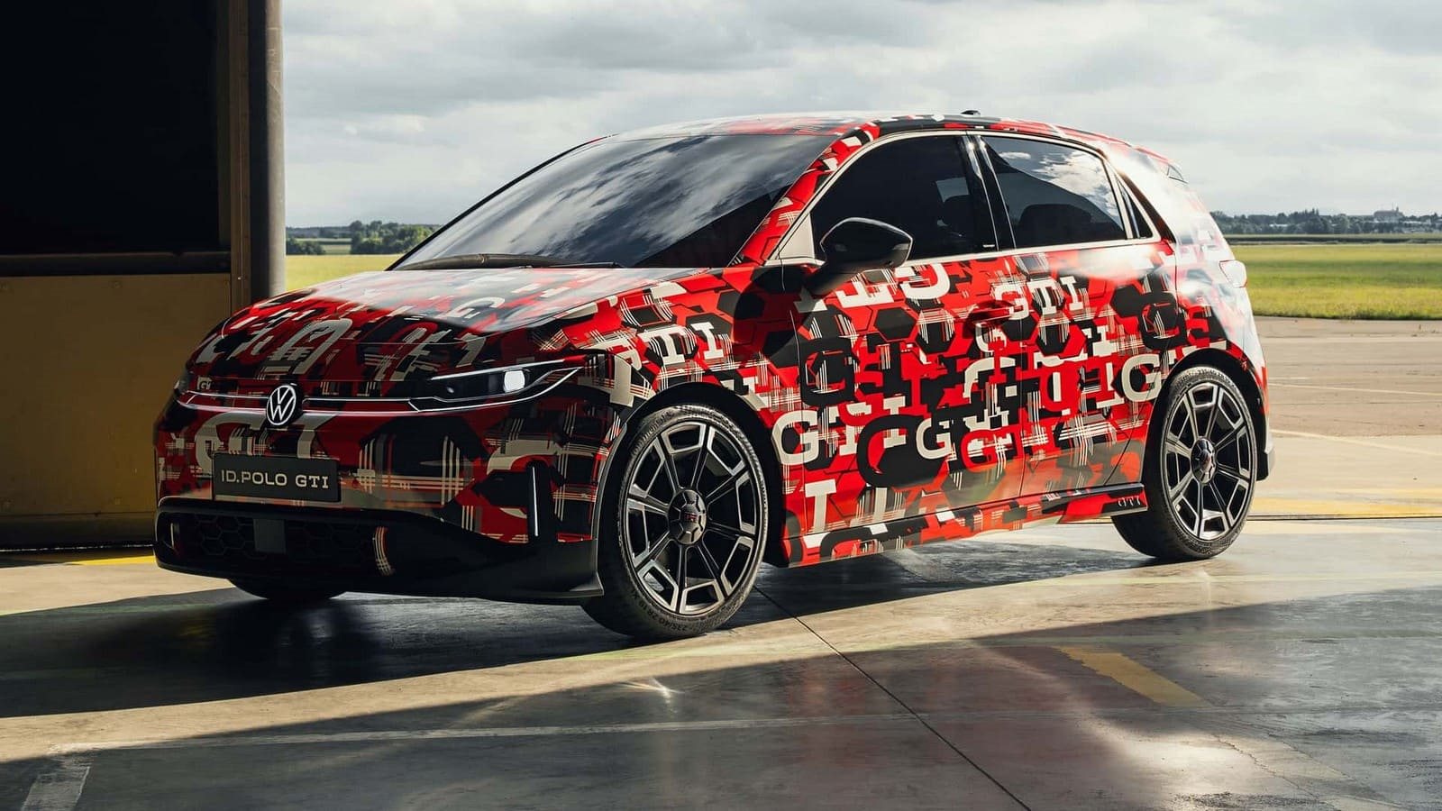 2025 - VOLKSWAGEN ID. POLO GTI ‘DESIGN FREEZE’, foto 1