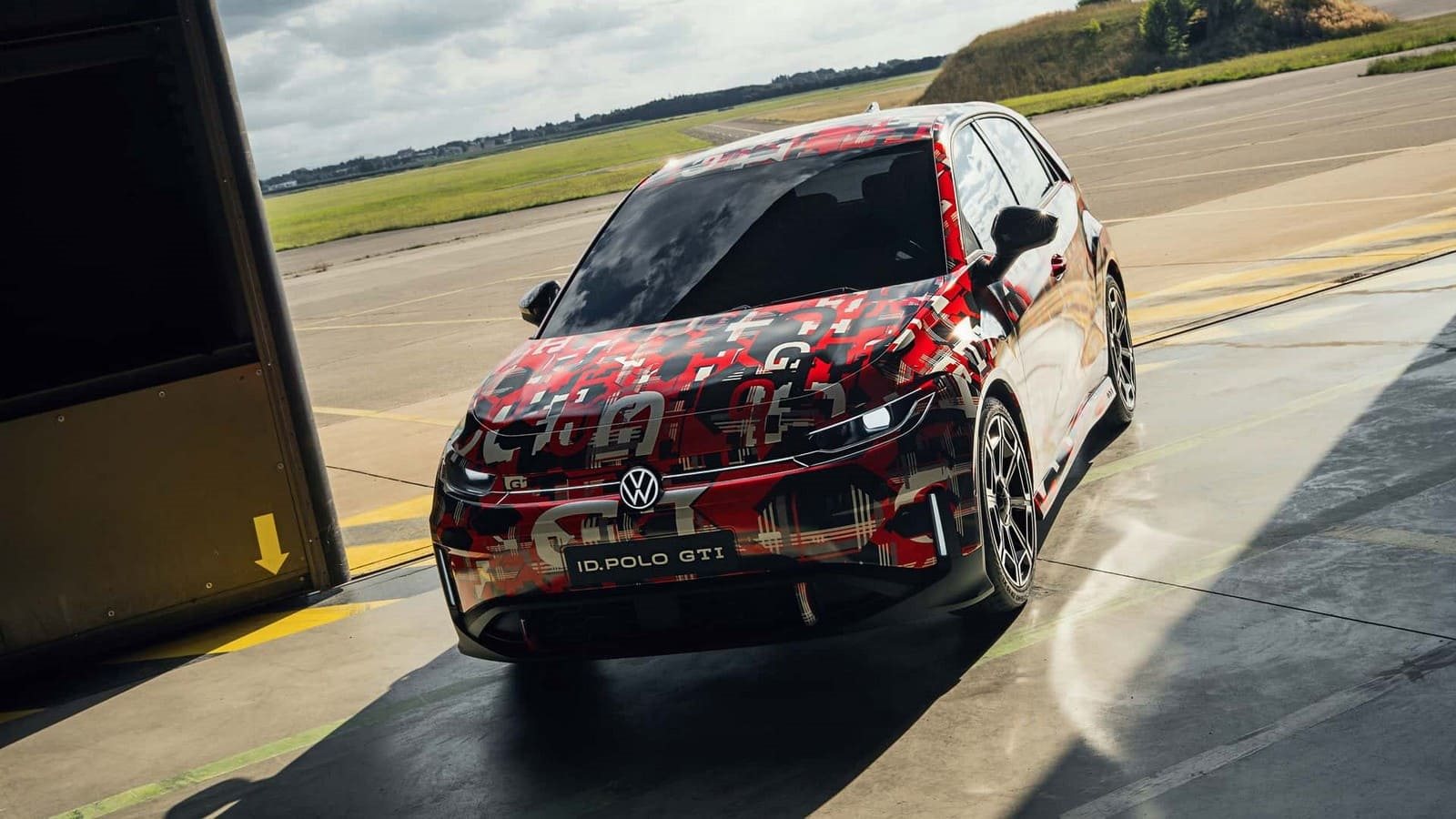 2025 - VOLKSWAGEN ID. POLO GTI ‘DESIGN FREEZE’, foto 3