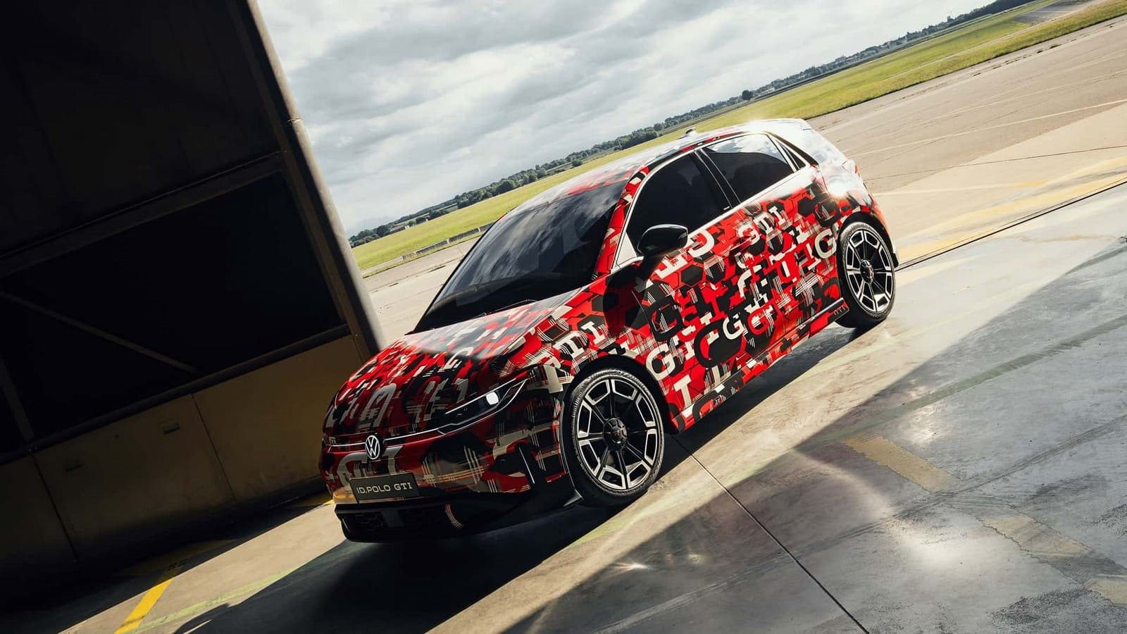 2025 - VOLKSWAGEN ID. POLO GTI ‘DESIGN FREEZE’, foto 4