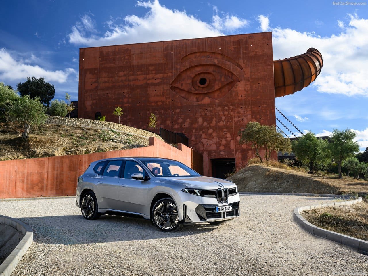2026 - BMW iX3, foto 16