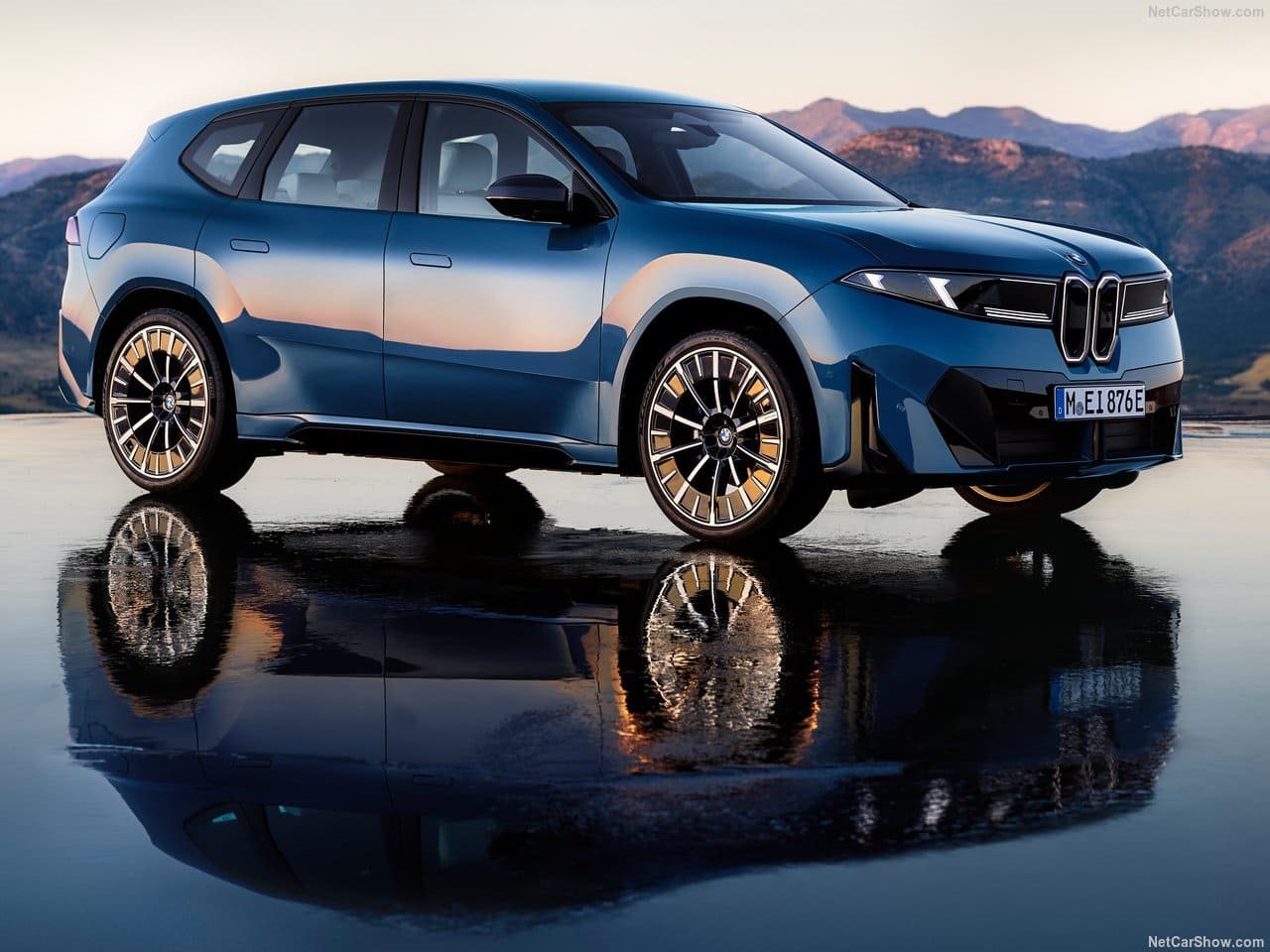 2026 - BMW iX3, foto 23