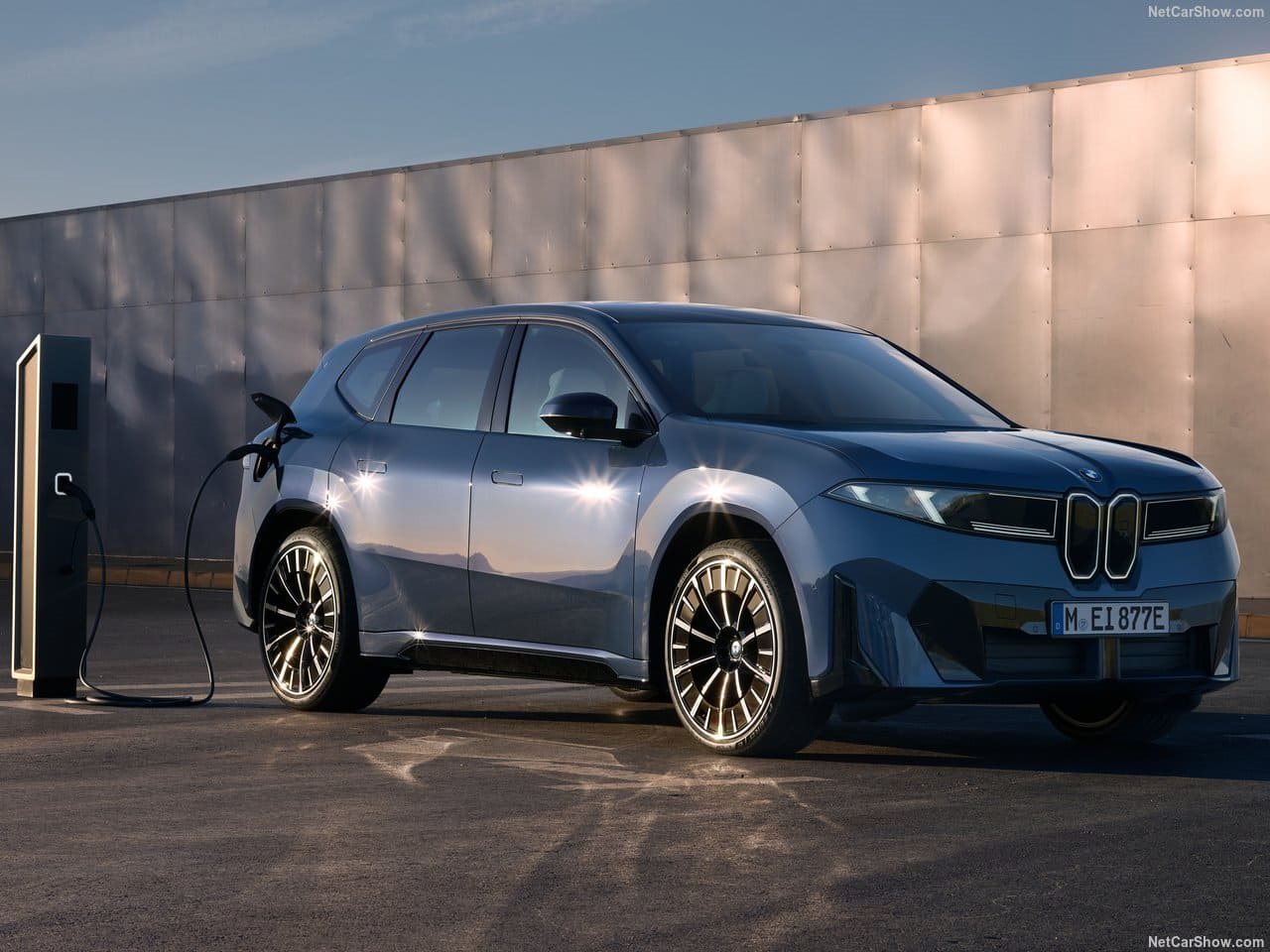 2026 - BMW iX3, foto 28