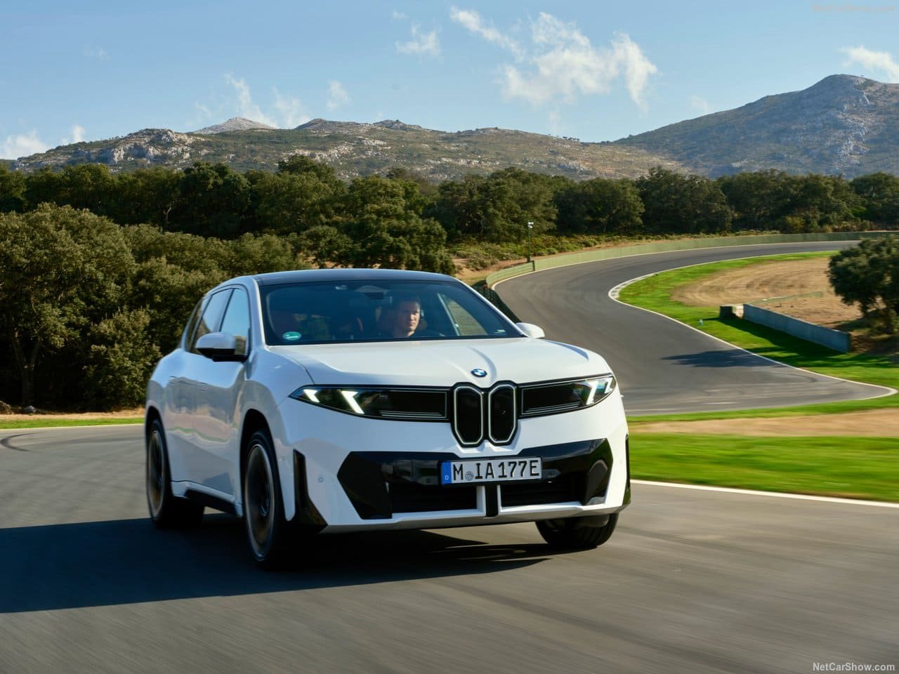 2026 - BMW iX3, foto 58