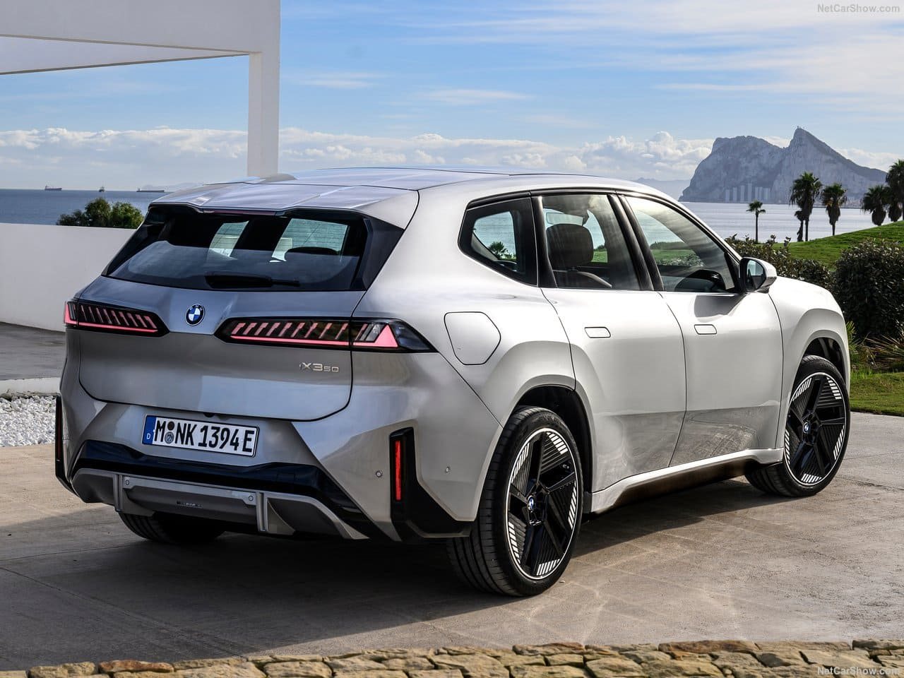 2026 - BMW iX3, foto 89