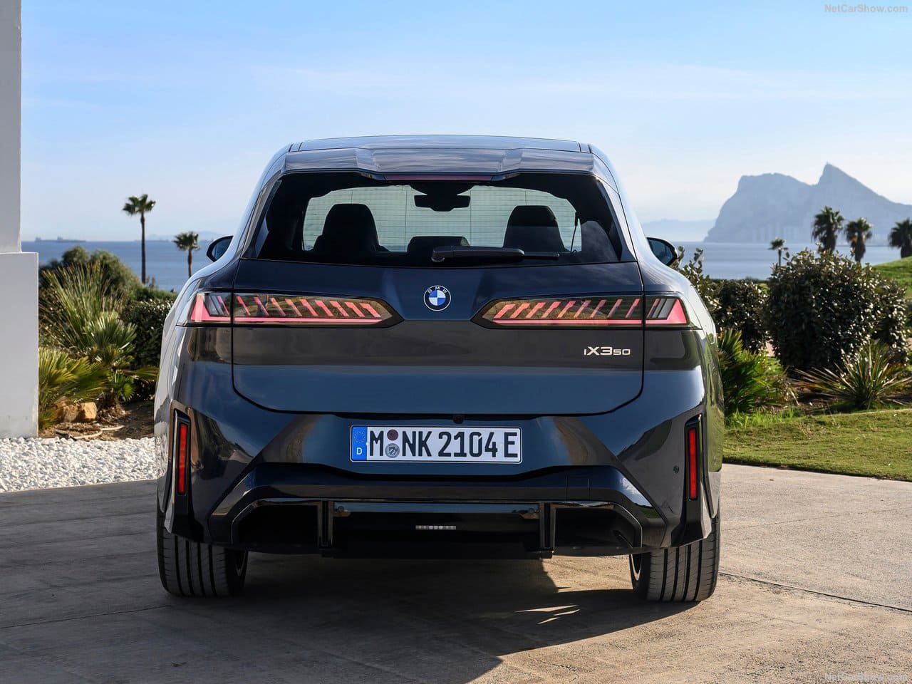2026 - BMW iX3, foto 138