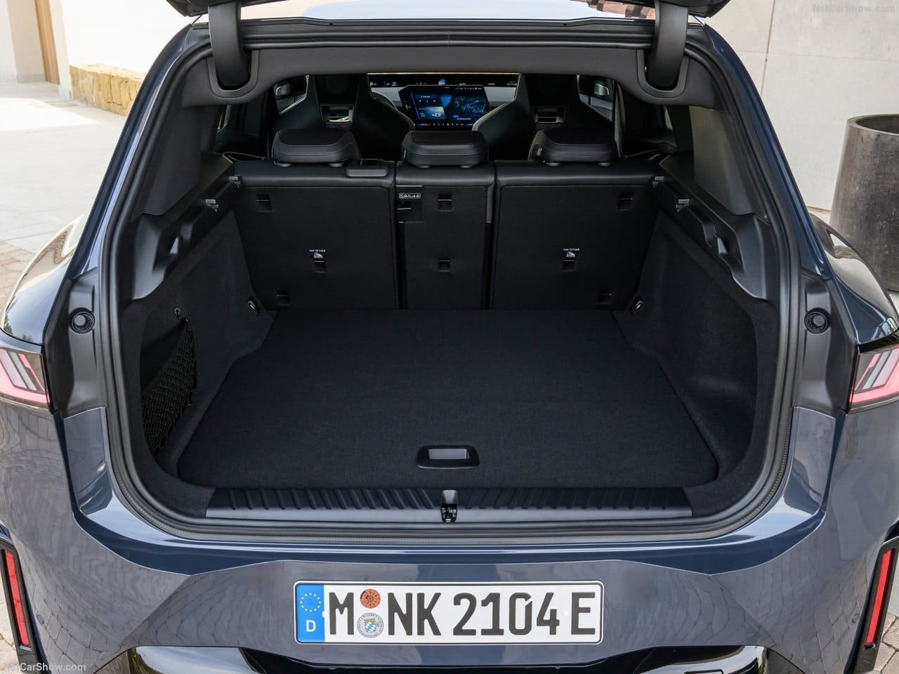 2026 - BMW iX3, foto 200