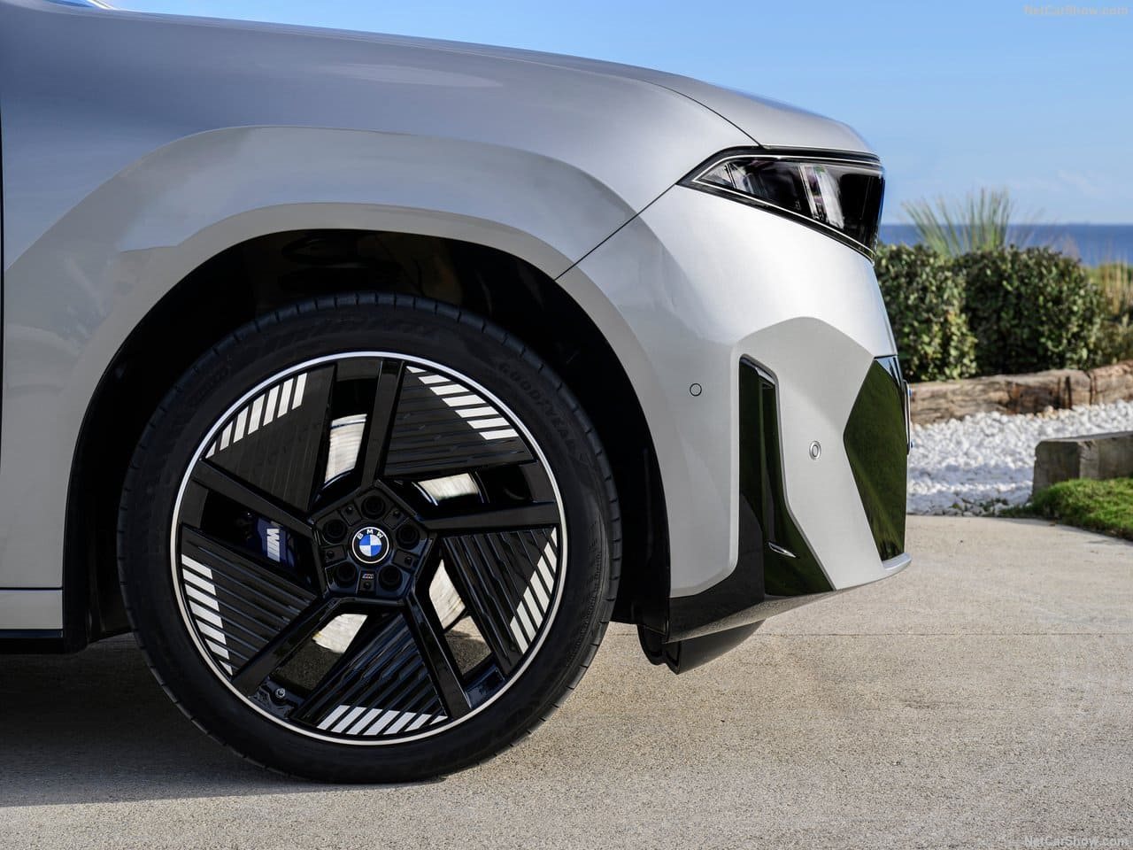 2026 - BMW iX3, foto 218
