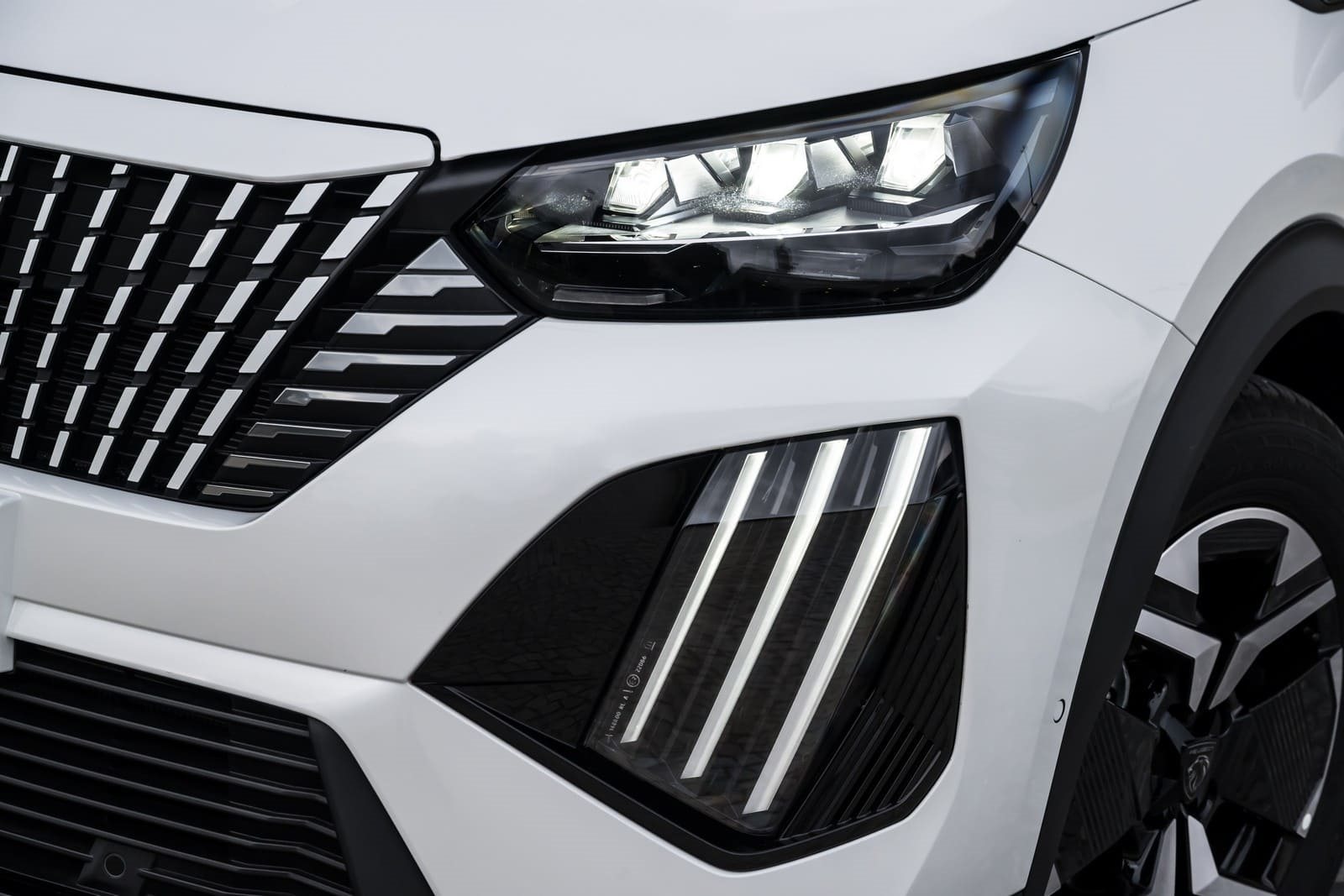 2026 - PEUGEOT 2008 HYBRID, foto 8