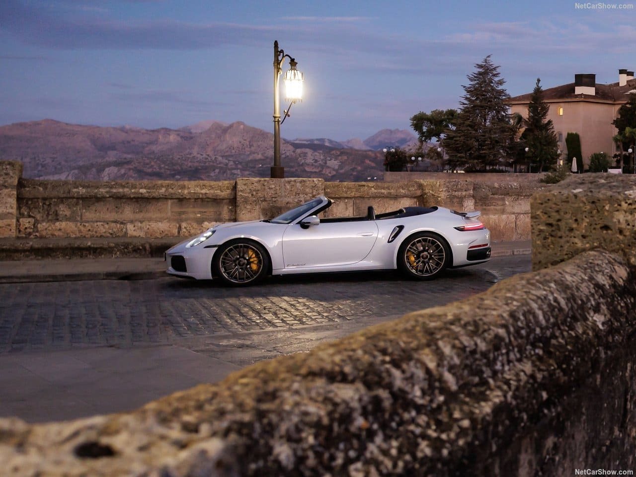 PORSCHE 911 TURBO S CABRIOLET, foto 21