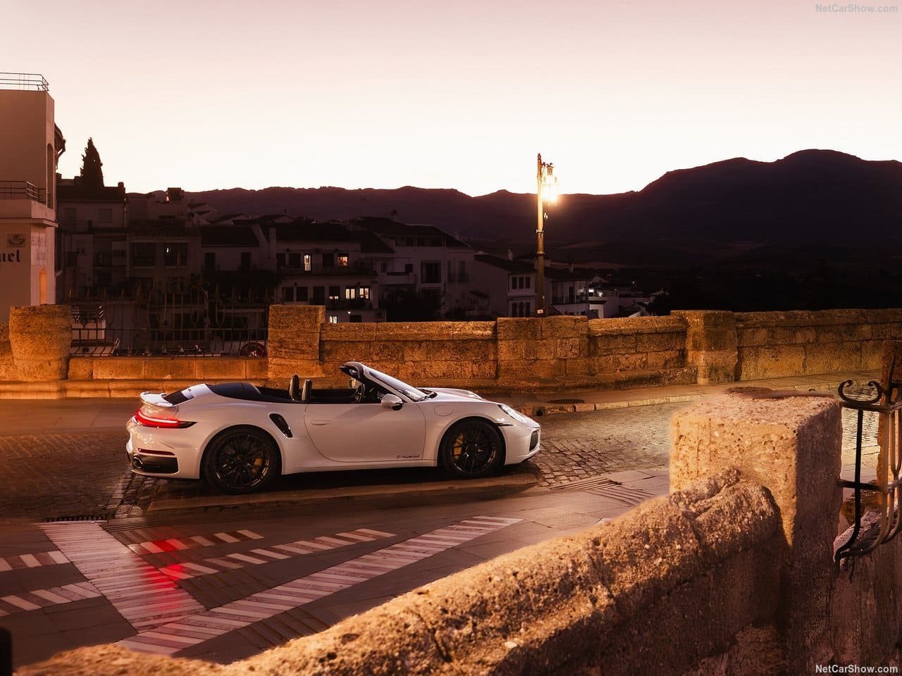 PORSCHE 911 TURBO S CABRIOLET, foto 23