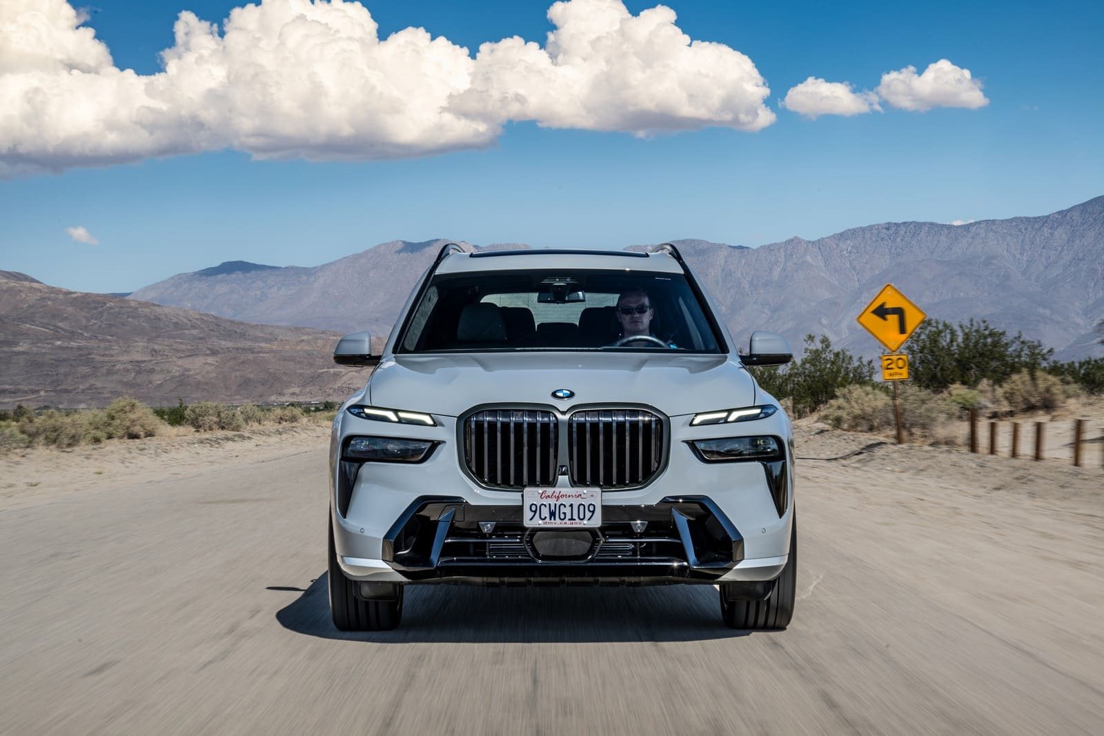 2025 - BMW X7 xDRIVE40i M SPORT, foto 1