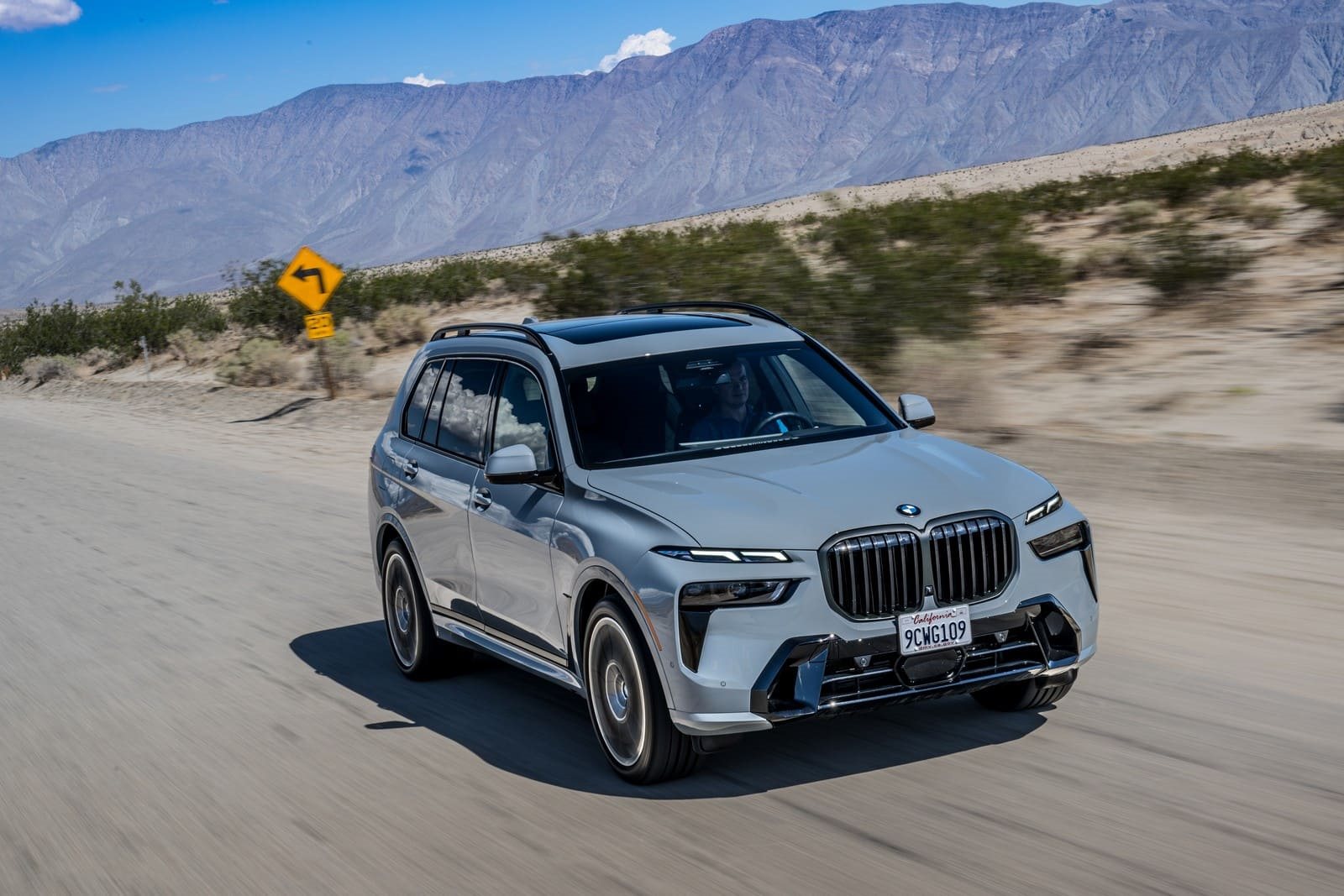 2025 - BMW X7 xDRIVE40i M SPORT, foto 4