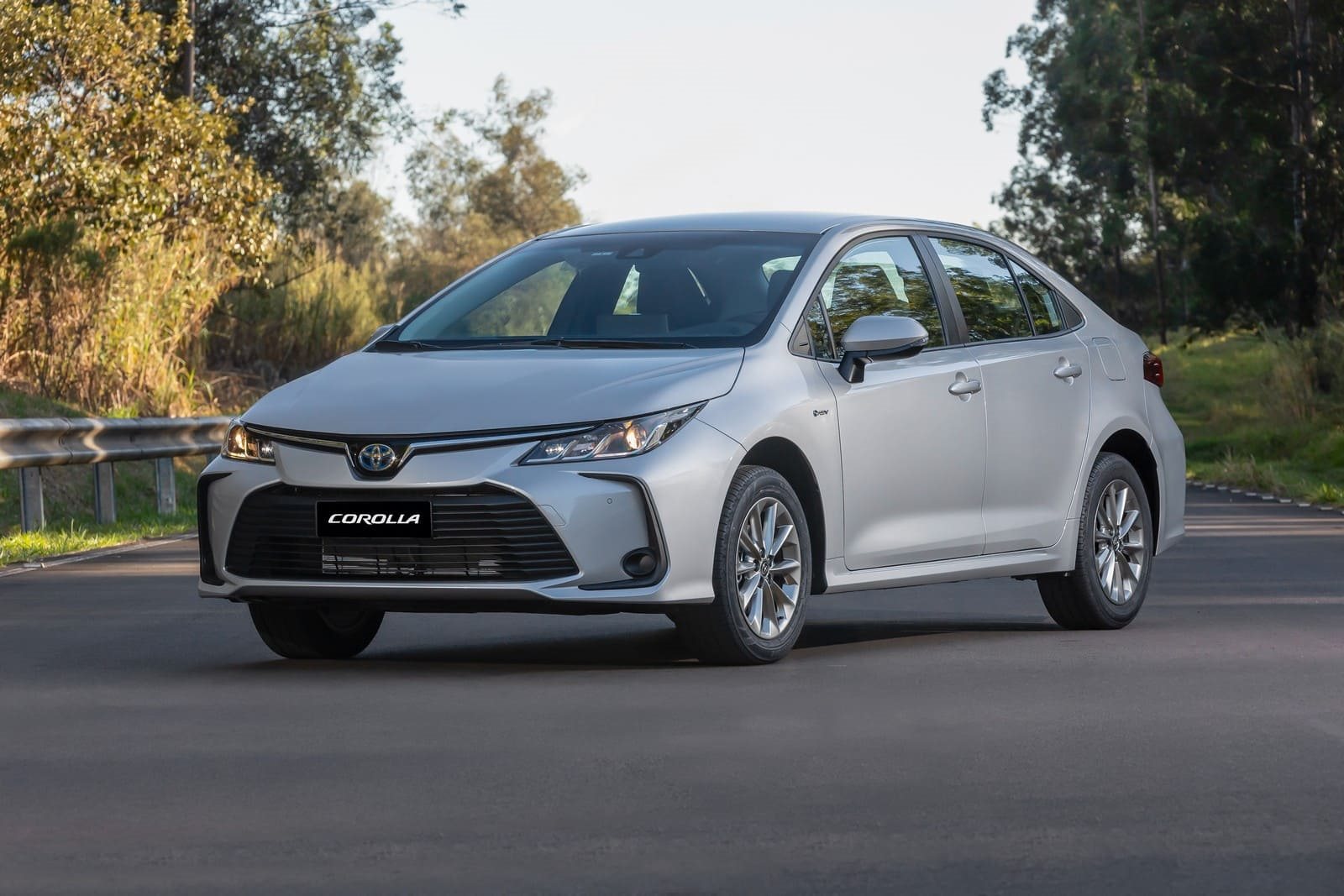 2025 - TOYOTA COROLLA GLi HYBRID, foto 1