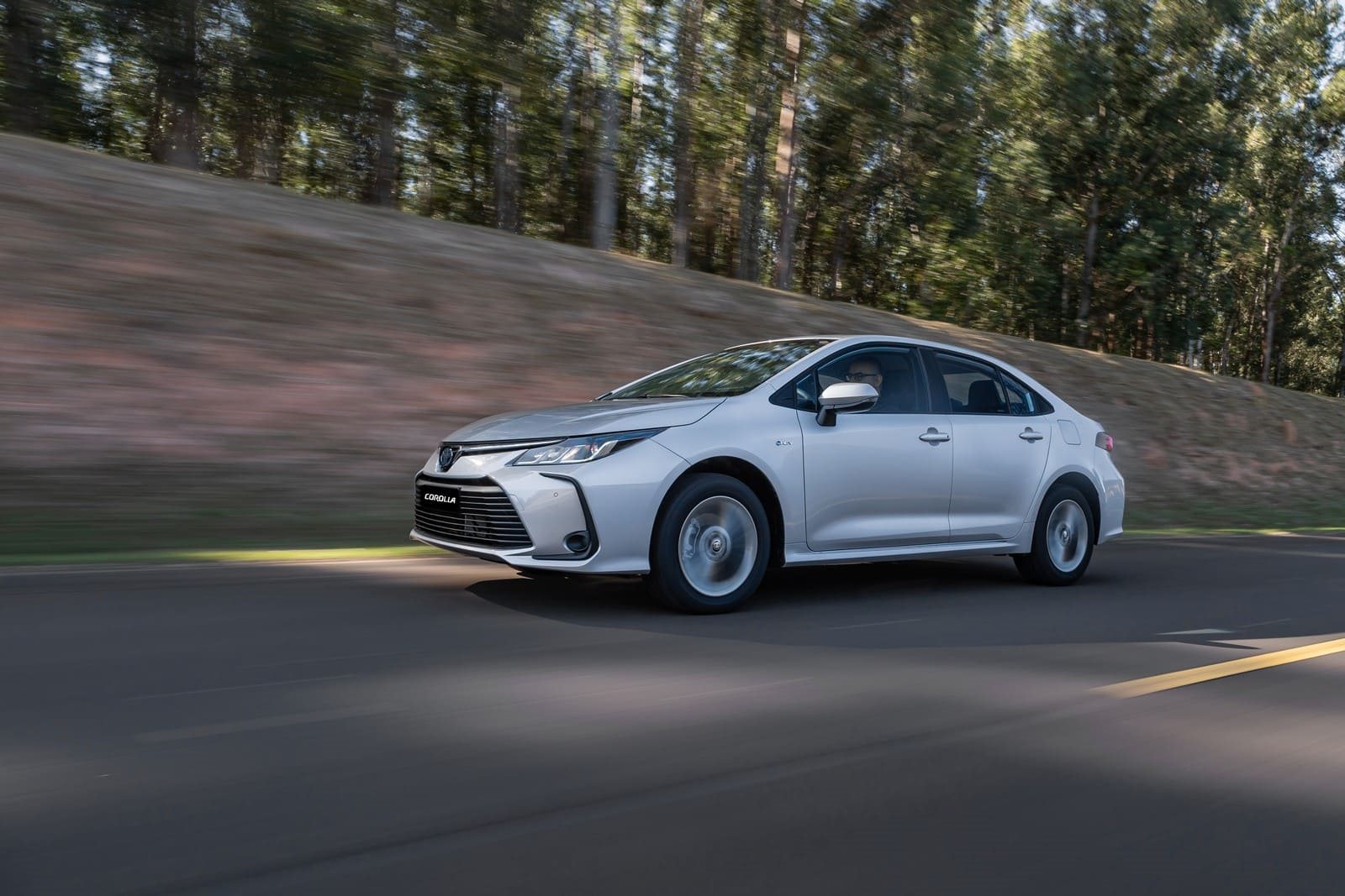 2025 - TOYOTA COROLLA GLi HYBRID, foto 31