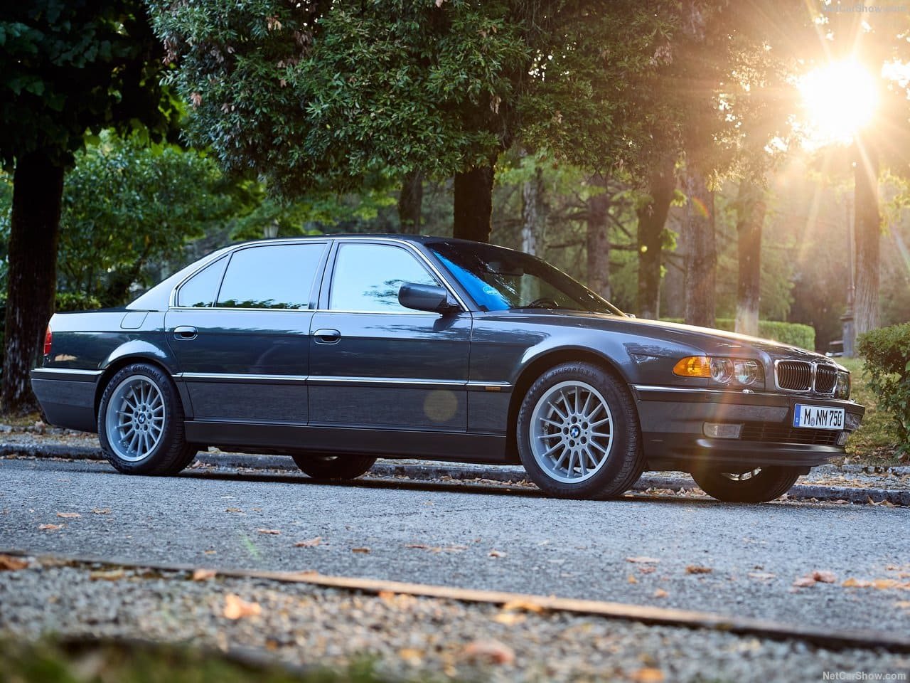 1999 - BMW 750iL, foto 2
