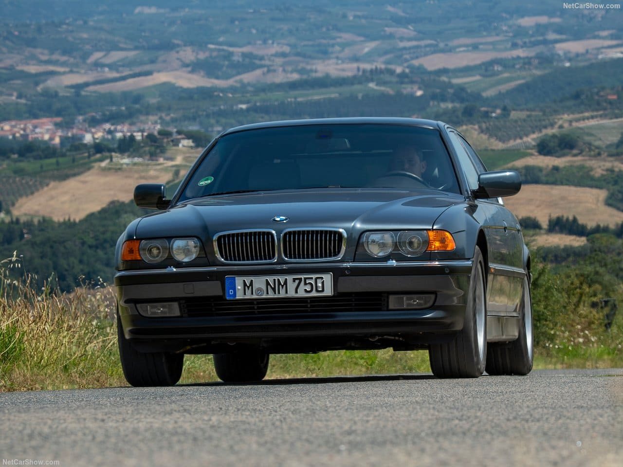 1999 - BMW 750iL, foto 23