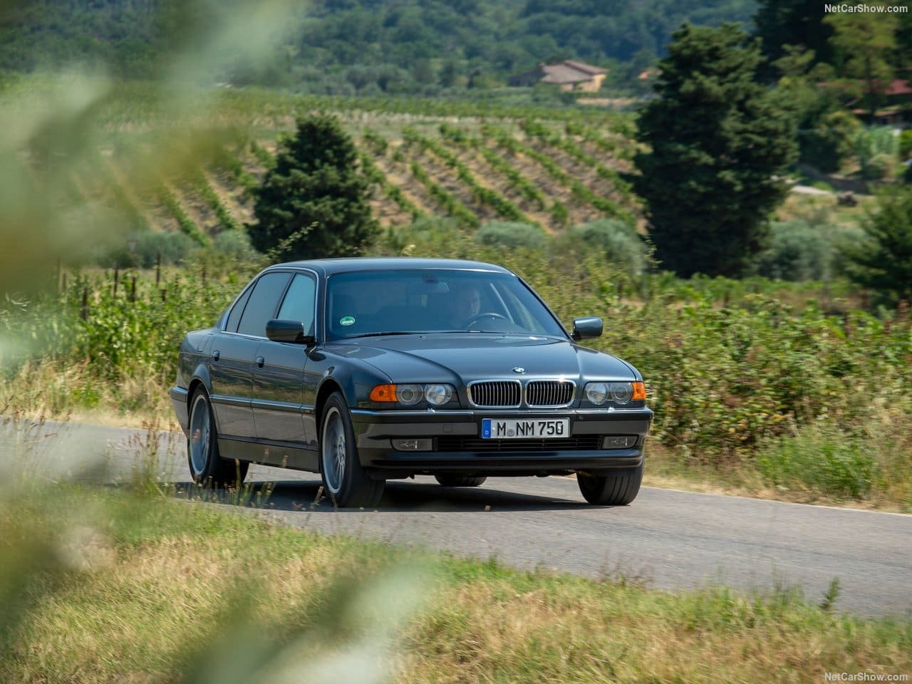 1999 - BMW 750iL, foto 39