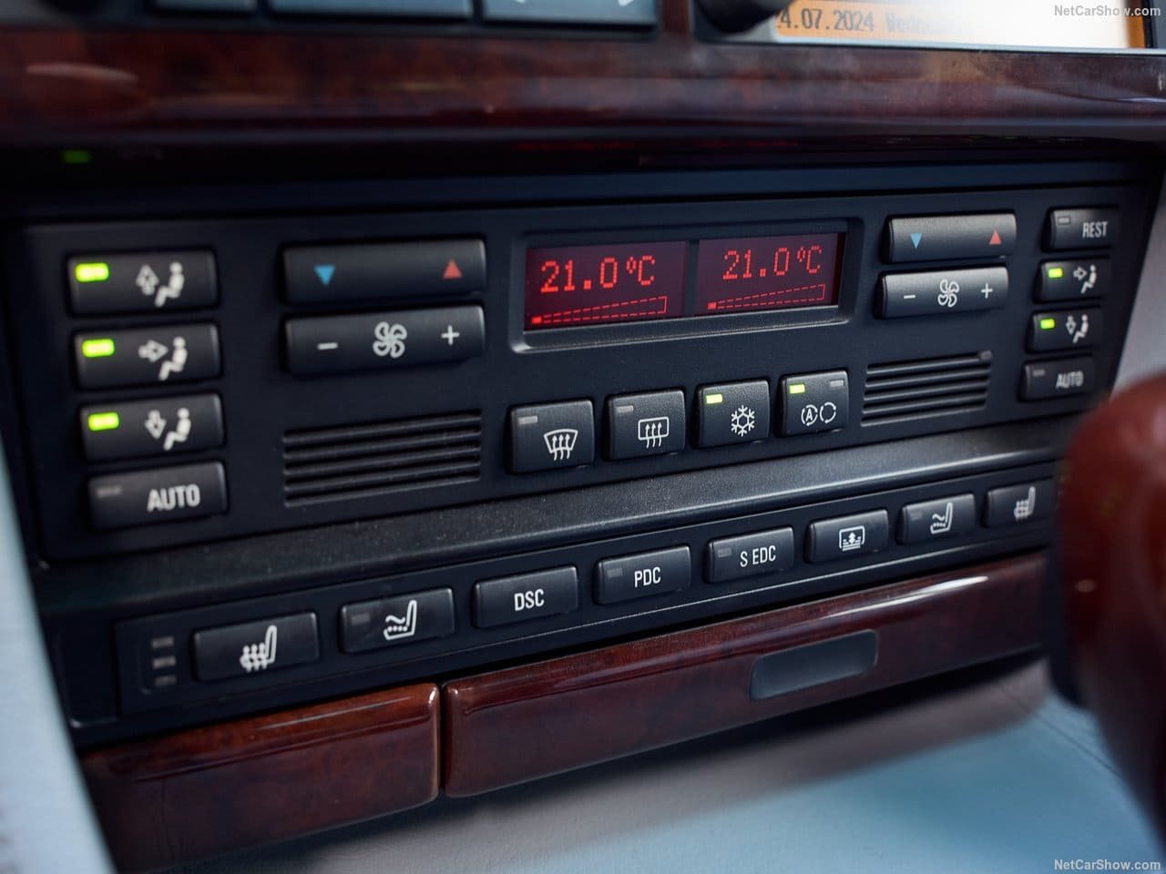 1999 - BMW 750iL, foto 107