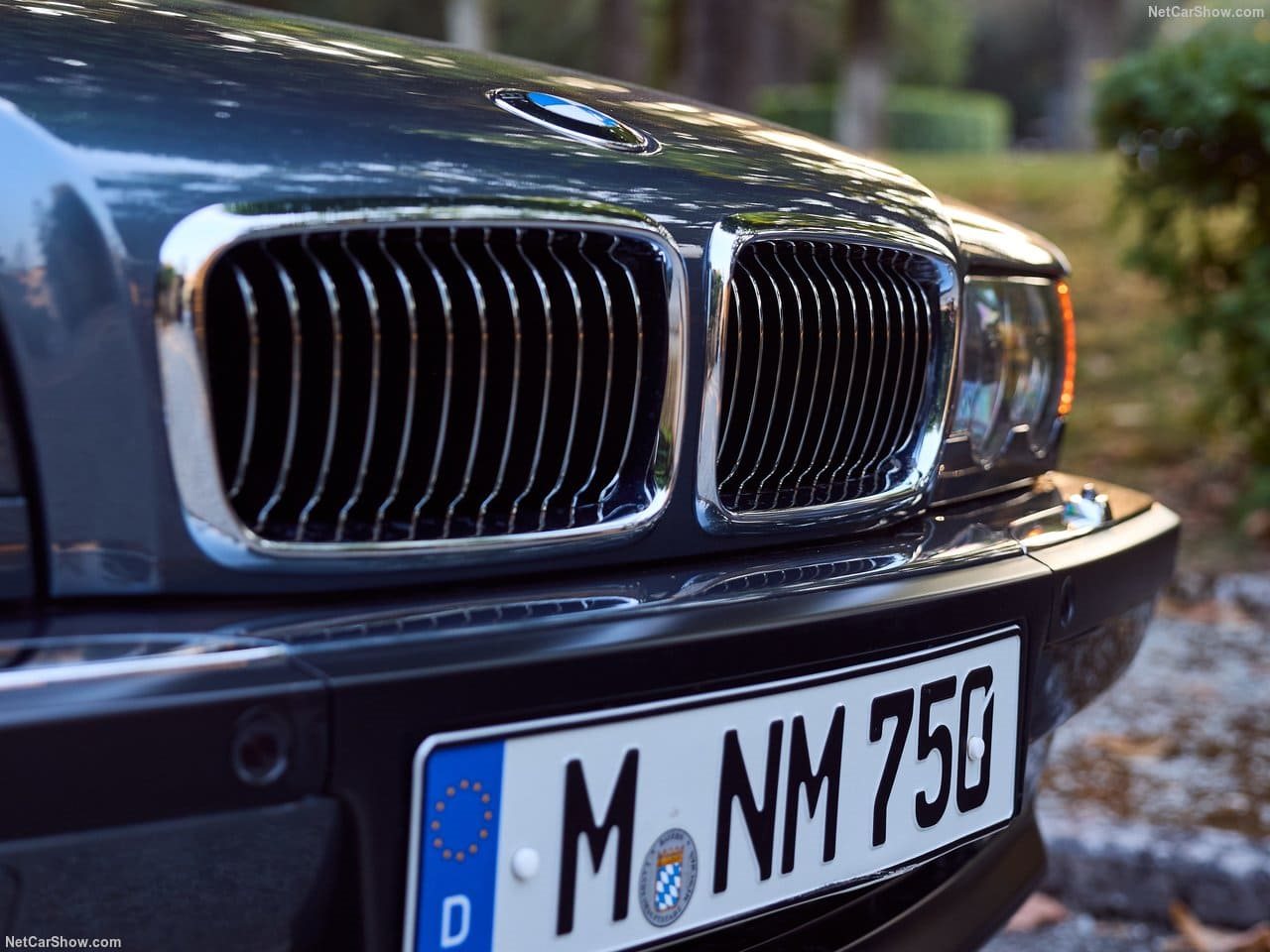1999 - BMW 750iL, foto 118