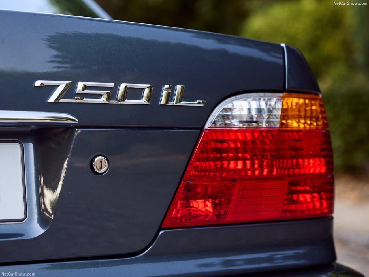 1999 - BMW 750iL, foto 128