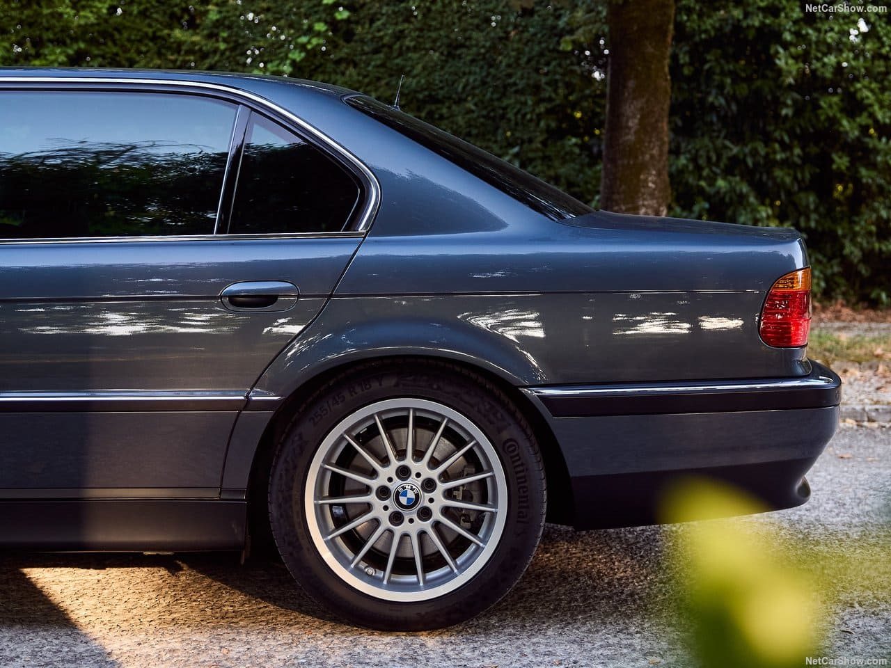 1999 - BMW 750iL, foto 133