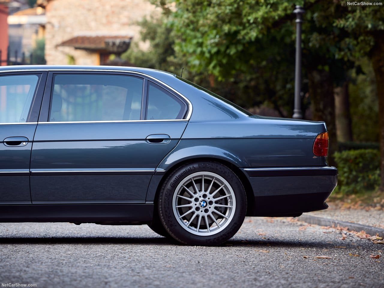 1999 - BMW 750iL, foto 134