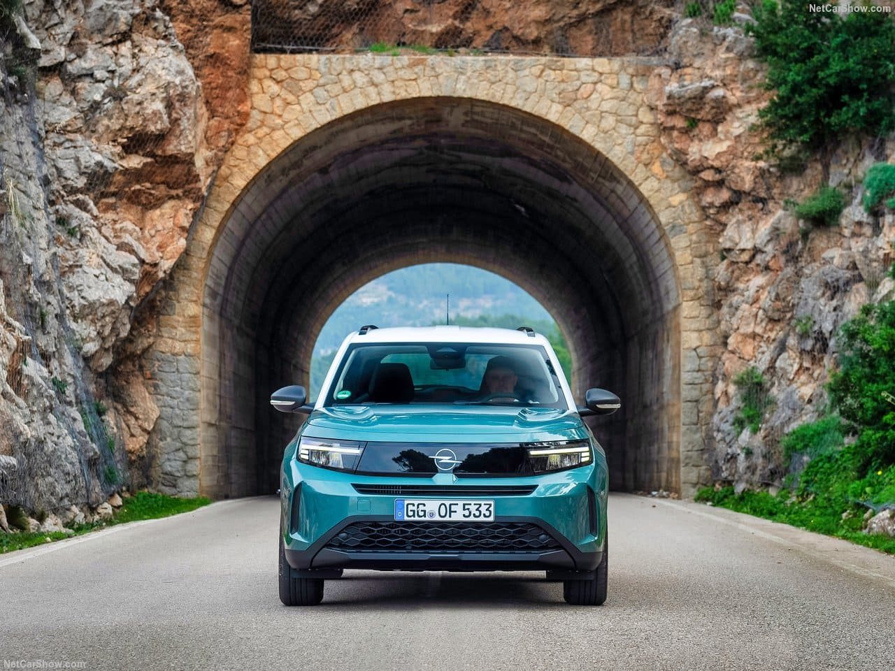 2025 - OPEL FRONTERA HYBRID, foto 39