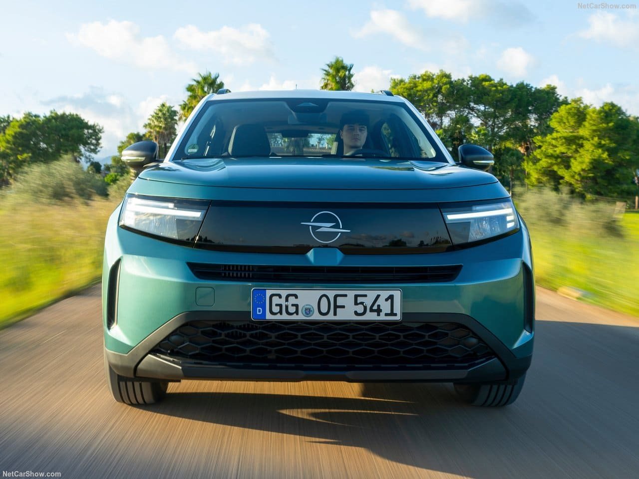2025 - OPEL FRONTERA HYBRID, foto 42