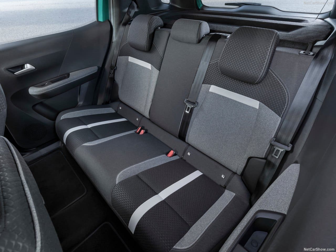 2025 - OPEL FRONTERA HYBRID, foto 48
