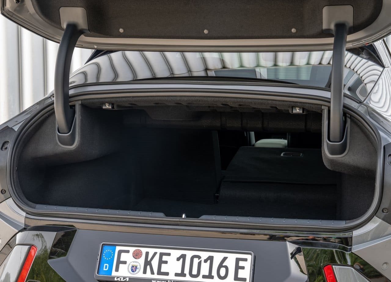 2026 - KIA EV4 SEDAN FASTBACK EU VERSION, foto 37