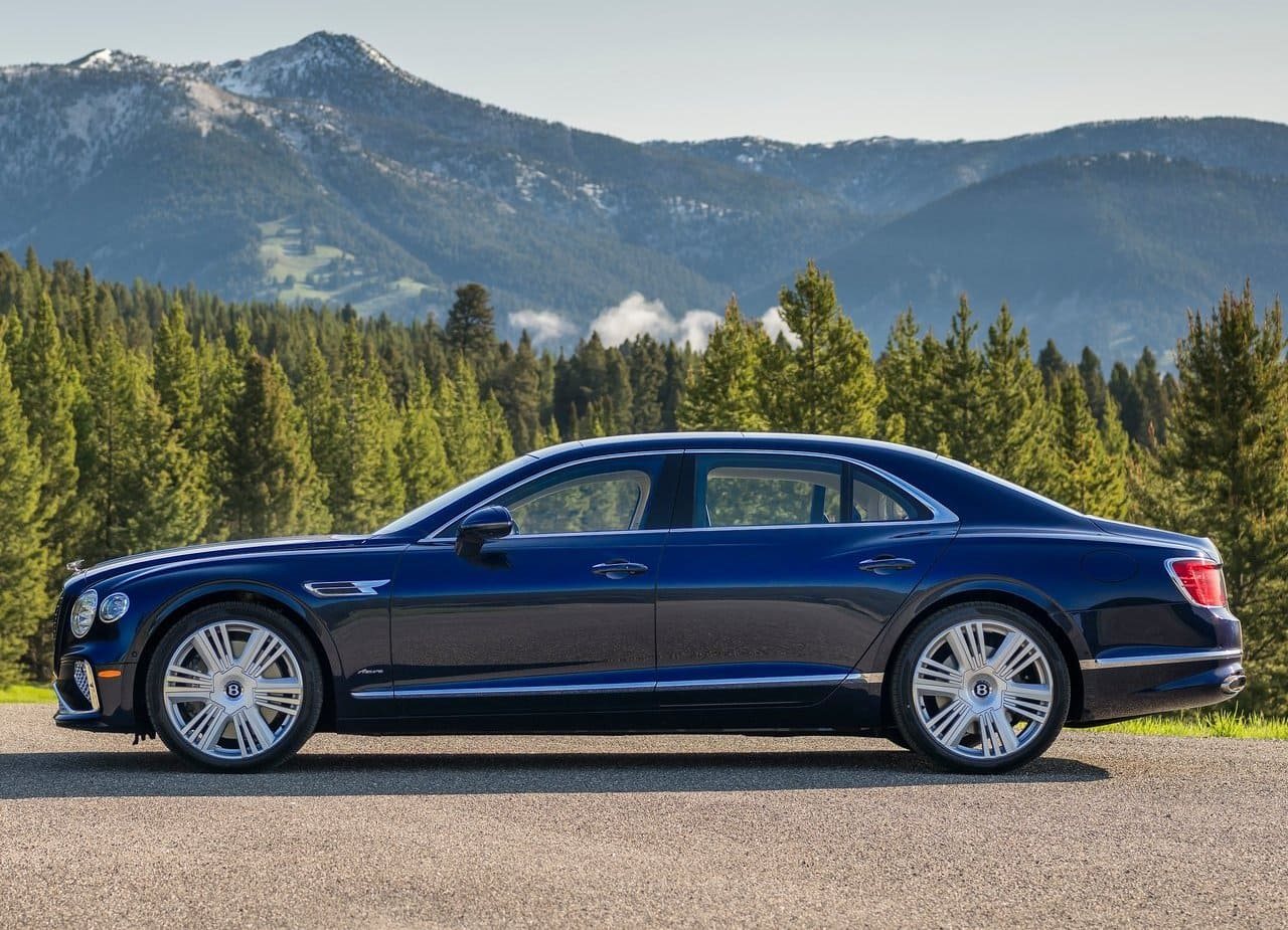 2026 - BENTLEY FLYING SPUR AZURE, foto 6