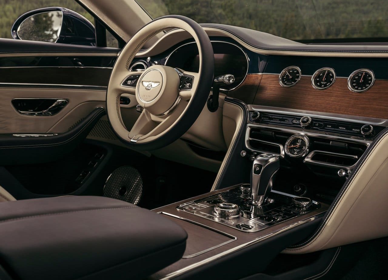 2026 - BENTLEY FLYING SPUR AZURE, foto 15