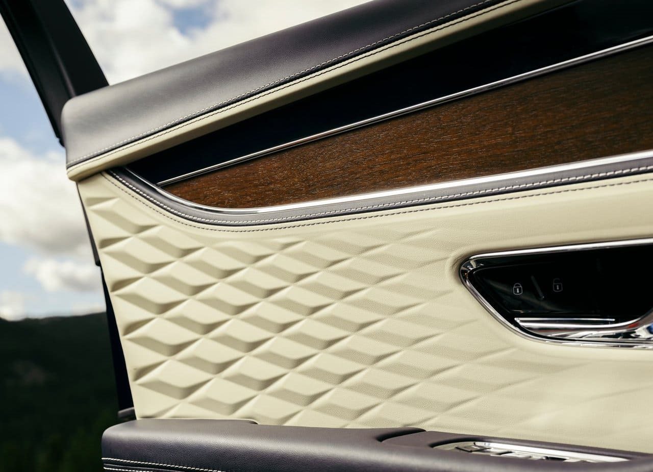 2026 - BENTLEY FLYING SPUR AZURE, foto 20