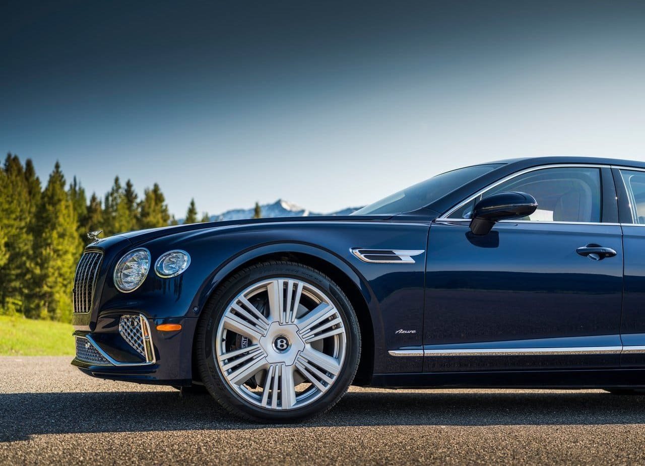 2026 - BENTLEY FLYING SPUR AZURE, foto 24
