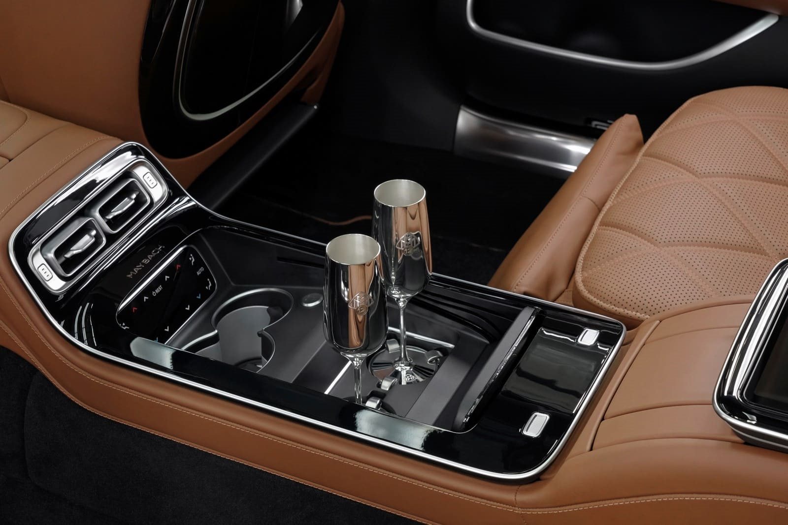 2025 - MERCEDES-MAYBACH V12 EDITION, foto 19