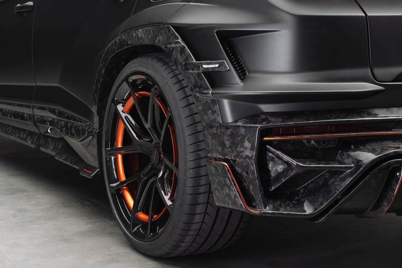 2025 - LAMBORGHINI URUS VENATUS SE BY MANSORY, foto 11