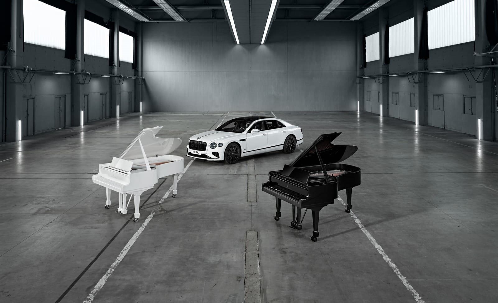 2025 - BENTLEY FLYING SPUR SPEED & STEINWAY, foto 1