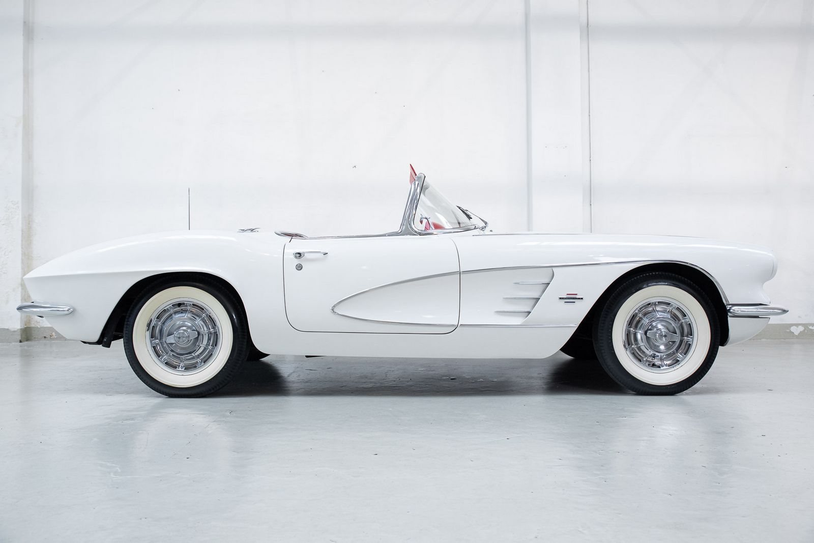 CHEVROLET CORVETTE ERMINE WHITE, foto 4