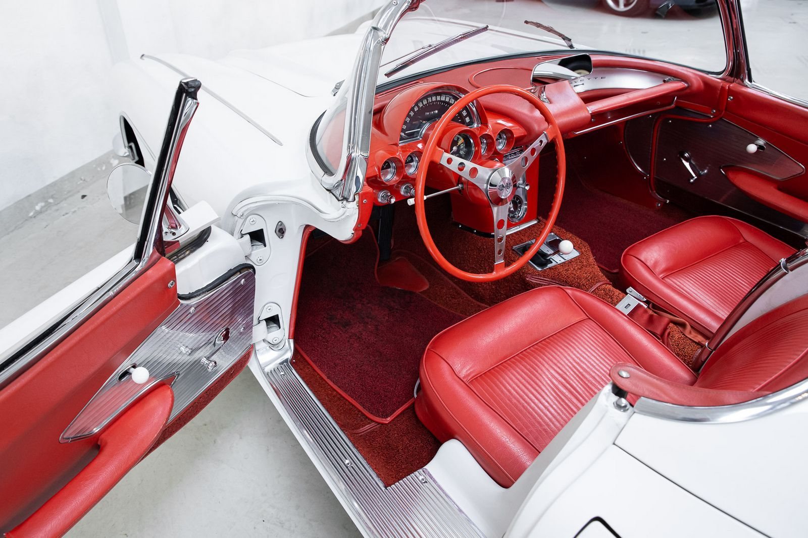 CHEVROLET CORVETTE ERMINE WHITE, foto 10
