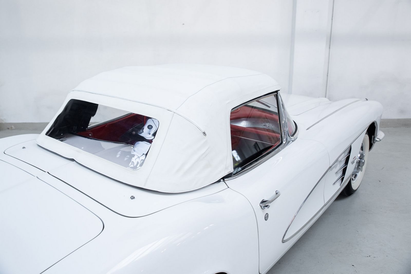 CHEVROLET CORVETTE ERMINE WHITE, foto 28