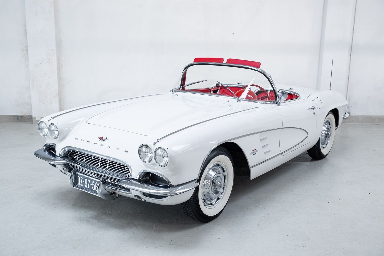 CHEVROLET CORVETTE ERMINE WHITE, foto 37